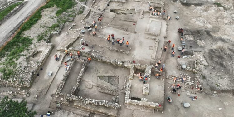 ¿Tumbas, palacios y rituales? Esto investigan los arqueólogos del Tren Maya