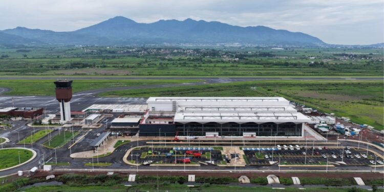 Aeropuerto de Tepic no cambiará de nombre: Mota-Engil descarta retirar a Amado Nervo