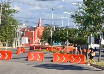 ¿Vas a la escuela por la Miguel Alemán? Cierres por Feria de San Román desatan caos vial