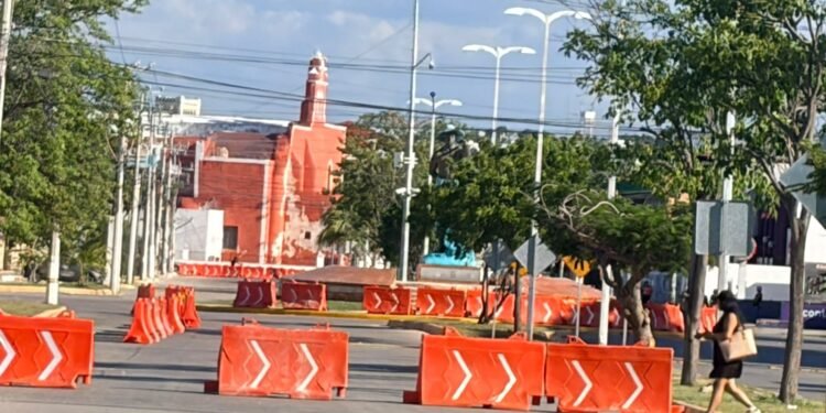 ¿Vas a la escuela por la Miguel Alemán? Cierres por Feria de San Román desatan caos vial