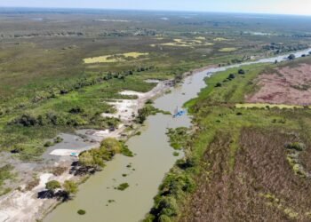 Marina retira el lodo en Campeche: dragado mejorará la navegación y reducir riesgos