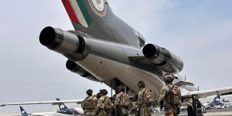 Mazatlán recibe refuerzo de 1,600 militares para combatir al crimen organizado