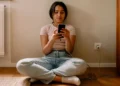 La Unión Europea presenta el “EU Kids Act” para restringir el acceso a redes sociales en menores