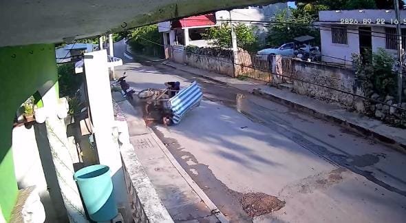 ¡Hecelchakán se hunde en baches! Vecinos reclaman calles abandonadas