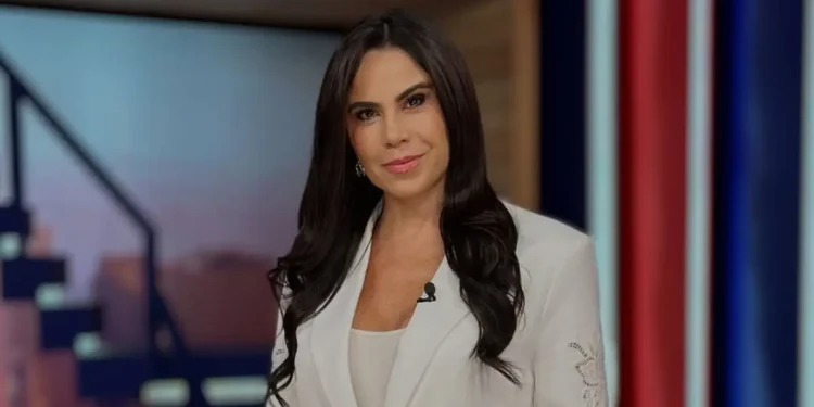 Paola Rojas responde a Aleks Syntek tras alusión a su vida familiar