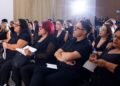 Más de 300 modelos y 52 maquilladores se unen a pasarela por el autismo