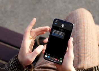 SMS, WhatsApp y redes: así circulan aplicaciones que amenazan tu dinero