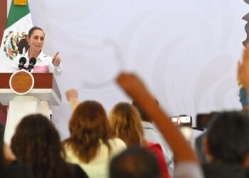 ¿42 mil millones para las elecciones? Sheinbaum pone bajo la lupa al INE