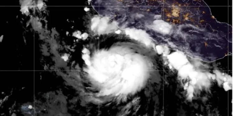 El huracán “Polo” se forma en el Pacífico y advierten rápida intensificación hacia categoría 5
