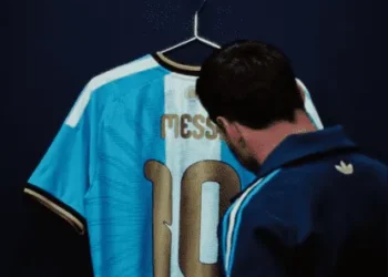 ¿Ya viste la última camiseta de Messi con Argentina? Así luce el 10 dorado