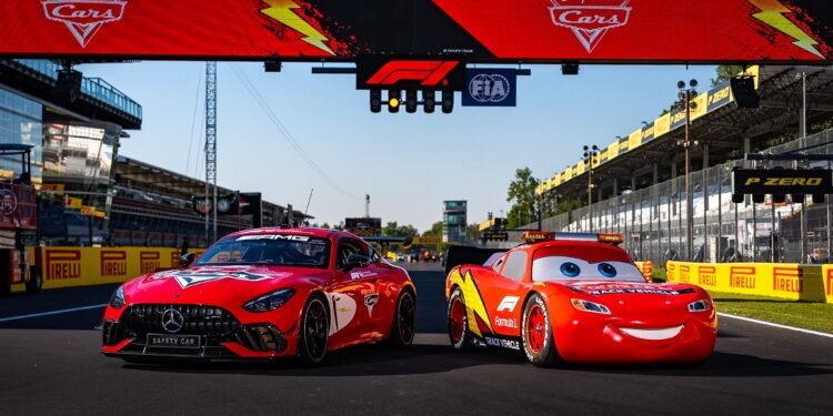 ¡Ka-chow! Rayo McQueen acelera hacia la Fórmula 1. Monza lo hará realidad