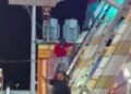 ¡Quedó colgado en pleno movimiento! Así rescataron a un niño en la Feria de Torreón