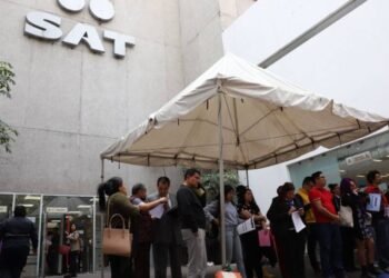 Pon tus cuentas sobre la mesa: fechas y trámite para regularizar adeudos con el SAT