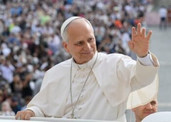 Vaticano confirma cáncer de pulmón del papa León XIV; cirugía fue exitosa