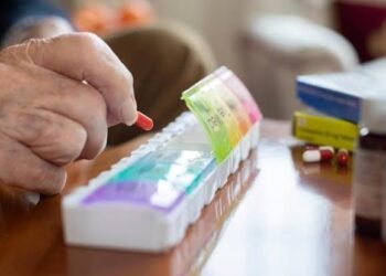 ¡Revisa el lote! Cofepris alerta por Darzalex y Simponi falsificados