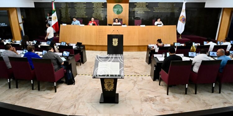 De cárcel por abandono a “hipoteca pensionaria” y nacionalidad: estas son las reformas que avanzan en el Congreso