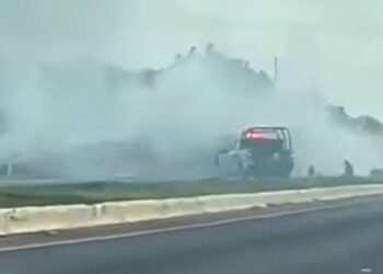 Choque mortal en la Campeche-Mérida: policía pierde la vida y tráiler termina en llamas
