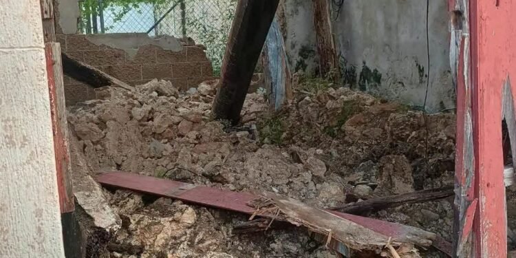 Techo colapsa en San Francisco; INAH advirtió riesgos en casas históricas