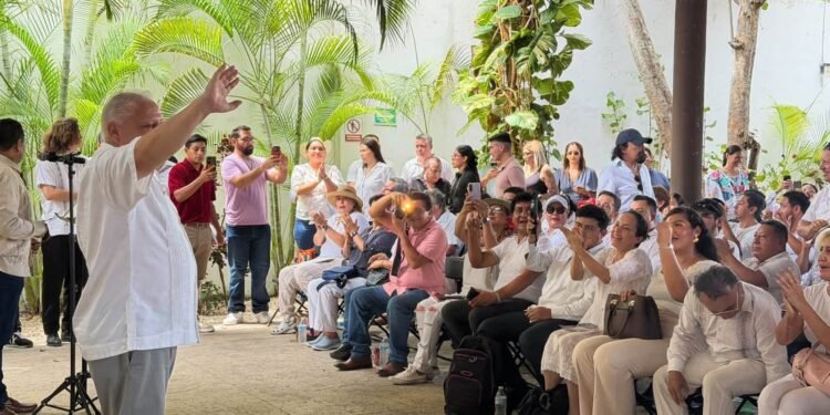 Se mueve Morena en Cancún; Rafael Marín formaliza registro para coordinación municipal