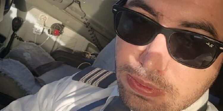 Copiloto de Flydubai planeaba estrellar avión en Israel inspirado en los ataques del 11S