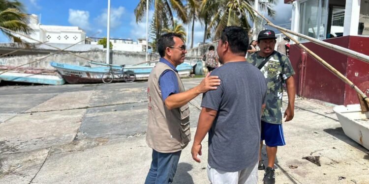 Final feliz para “Huachinango”: pescadores yucatecos lo rescatan frente a Celestún