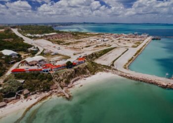 Isaías golpea el Golfo: cierran puertos de Campeche por riesgo marítimo